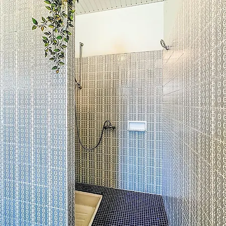 Brin De Muguet By Interhome